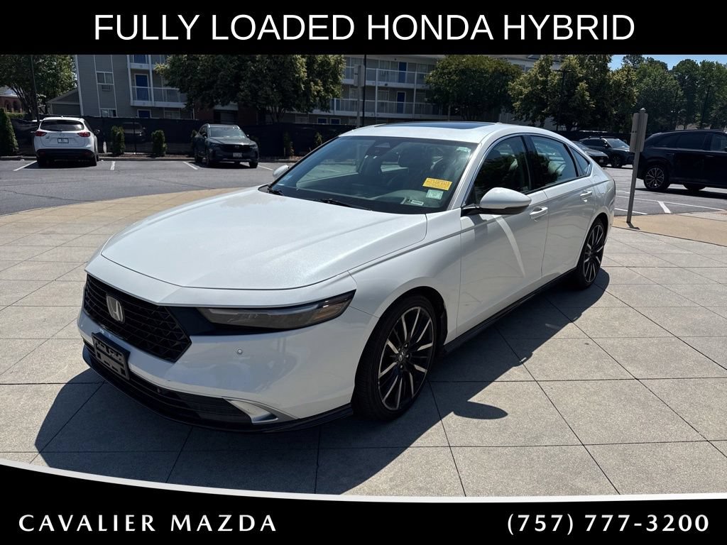 Used 2024 Honda Accord Touring image 3