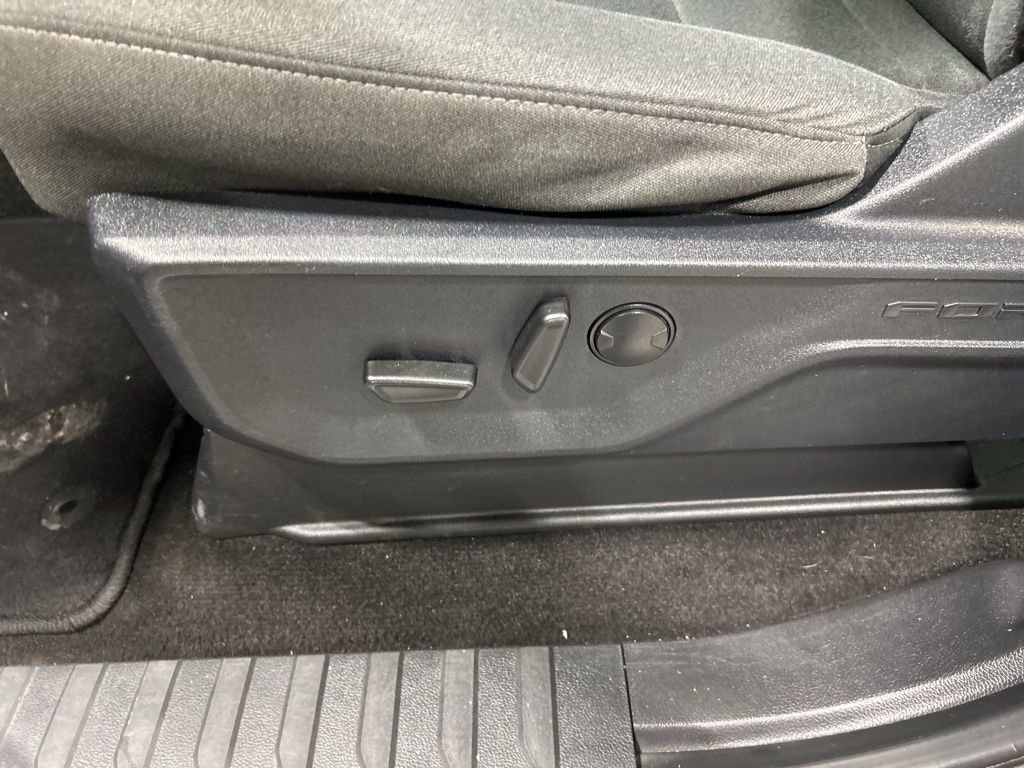 Certified 2023 Ford F150 XLT w/ Equipment Group 302A High image 12