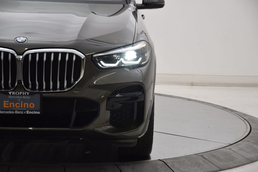 Used 2023 BMW X5 xDrive40i w/ M Sport Package AWD/4WD image 10