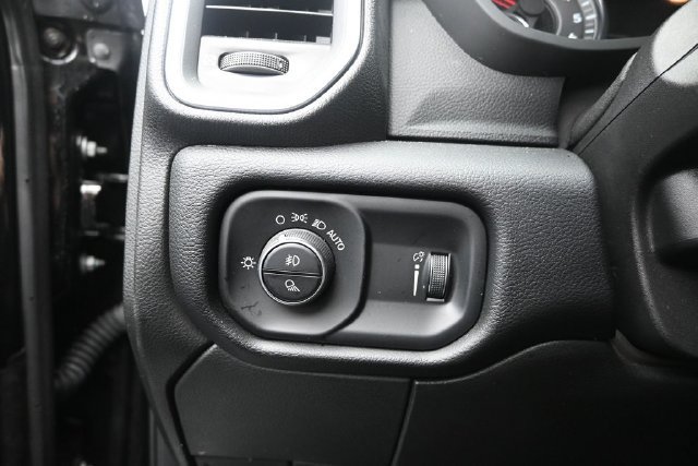 Used 2024 RAM 2500 Big Horn w/ Safety Group AWD/4WD image 18