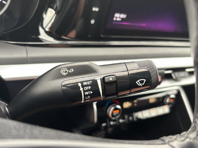 Used 2022 Kia K5 GT-Line FWD image 22