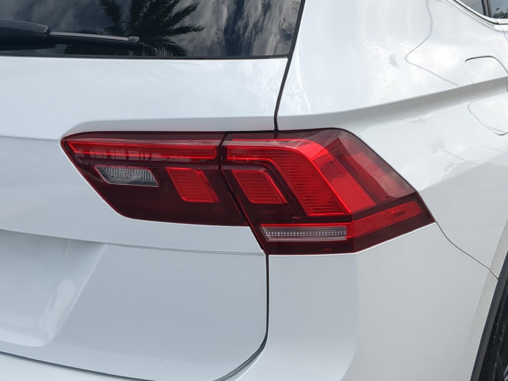 Used 2022 Volkswagen Tiguan SE FWD image 7
