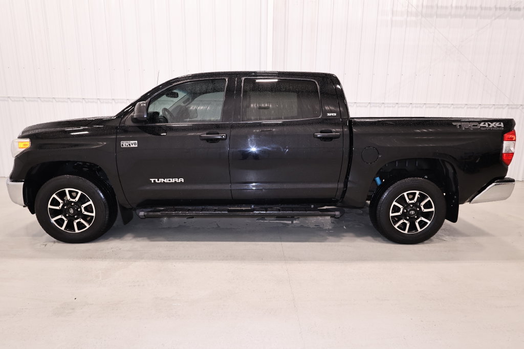 Used 2017 Toyota Tundra SR5 w/ TRD Off Road Package AWD/4WD image 7