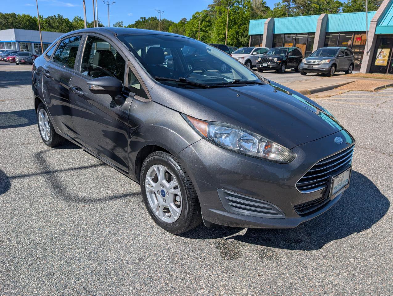 Used 2015 Ford Fiesta SE FWD image 9