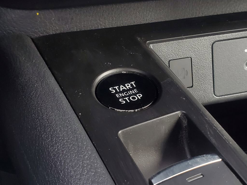 New 2026 Nissan Kicks SV w/ Cold Weather Package FWD image 18