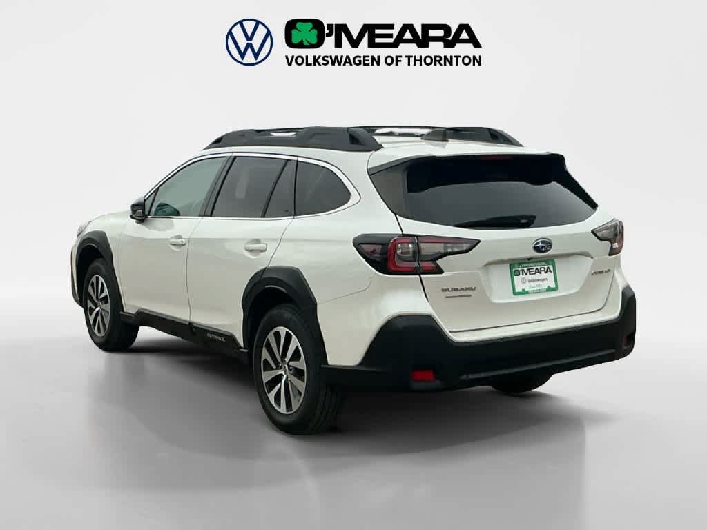 Used 2023 Subaru Outback Premium AWD/4WD image 3