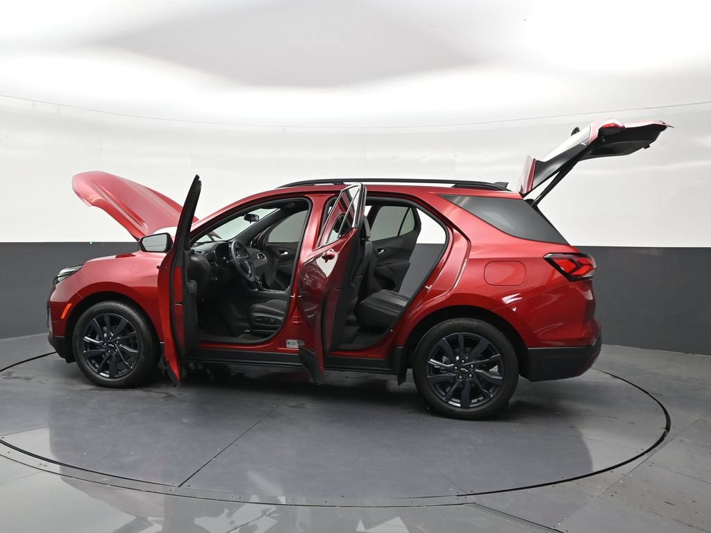 Used 2024 Chevrolet Equinox RS FWD image 30