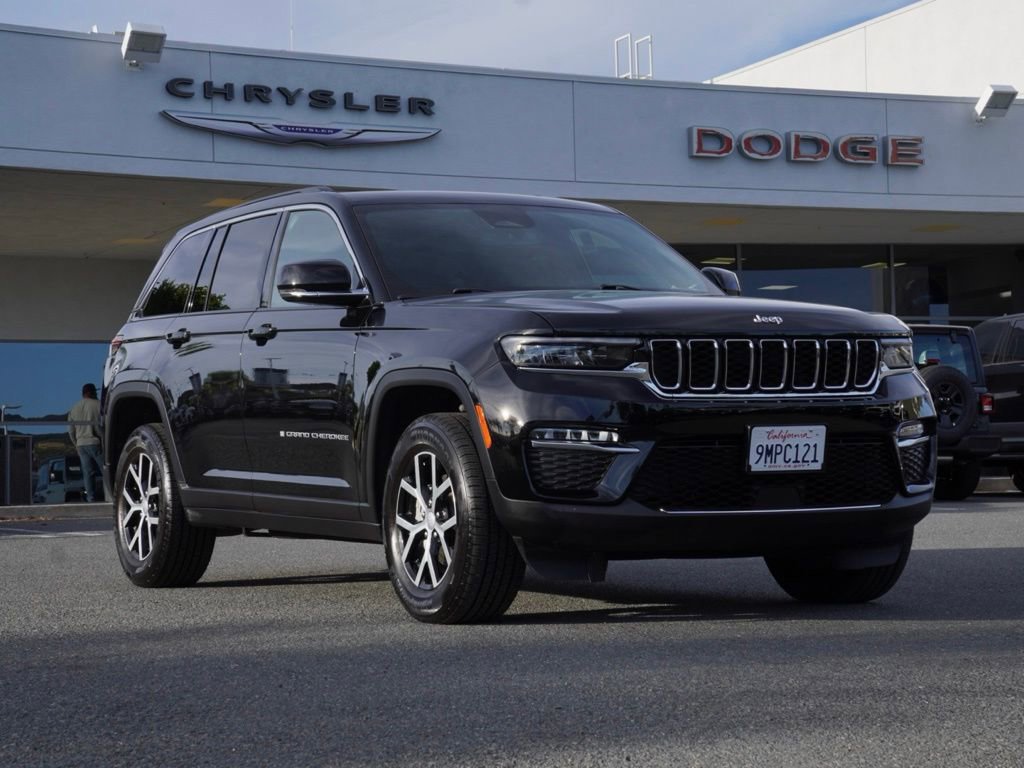 Certified 2024 Jeep Grand Cherokee Limited image 2