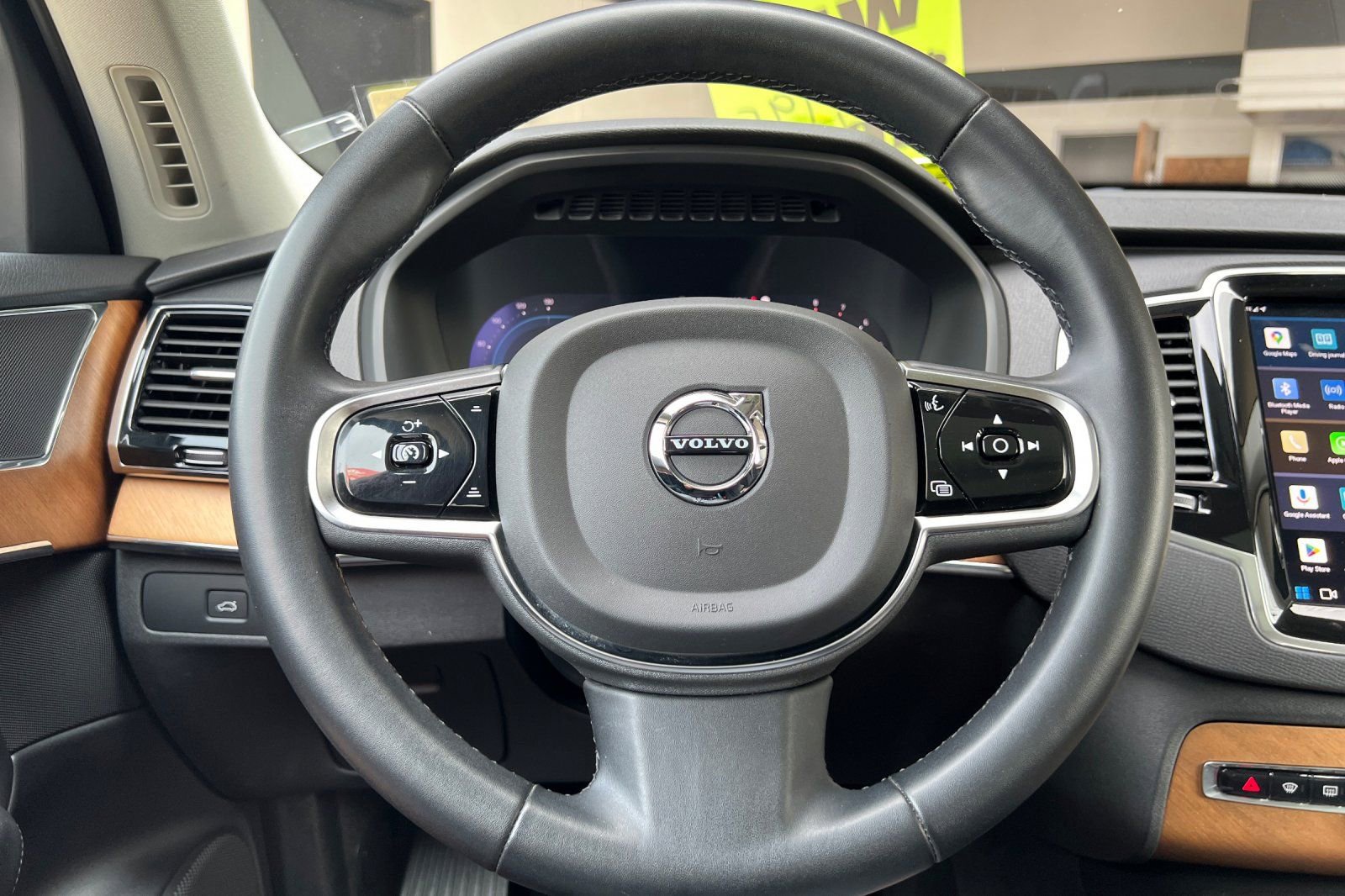 Used 2023 Volvo XC90 B5 Plus AWD/4WD image 24