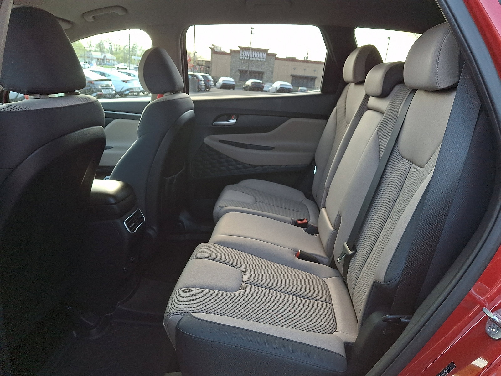 Used 2023 Hyundai Santa Fe SEL image 10