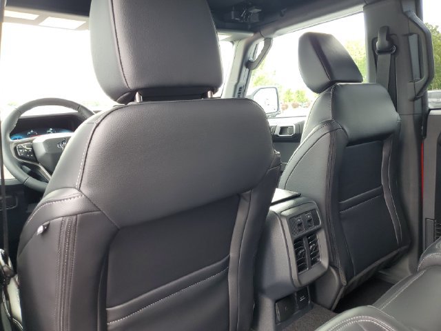 New 2026 Ford Bronco Outer Banks AWD/4WD image 31