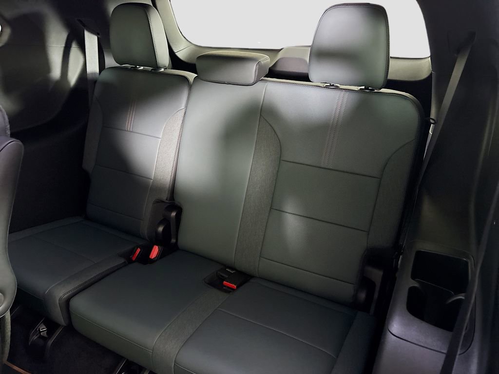 New 2026 GMC Acadia AT4 image 28