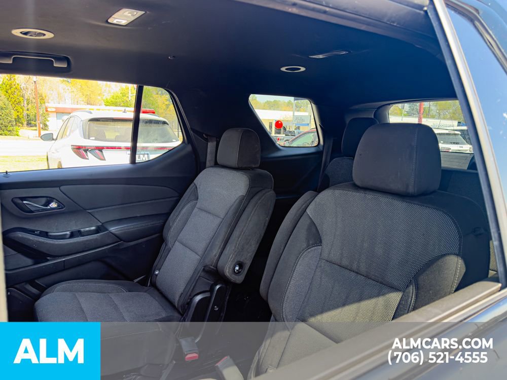 Used 2023 Chevrolet Traverse LT image 12