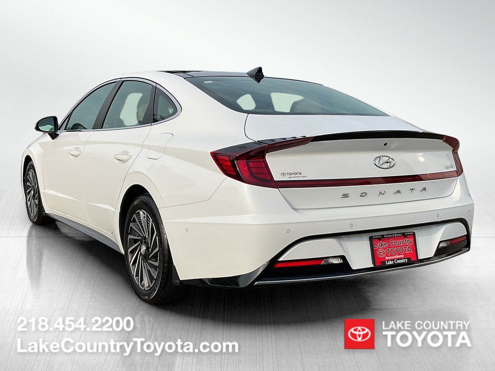 Used 2023 Hyundai Sonata Limited FWD image 3