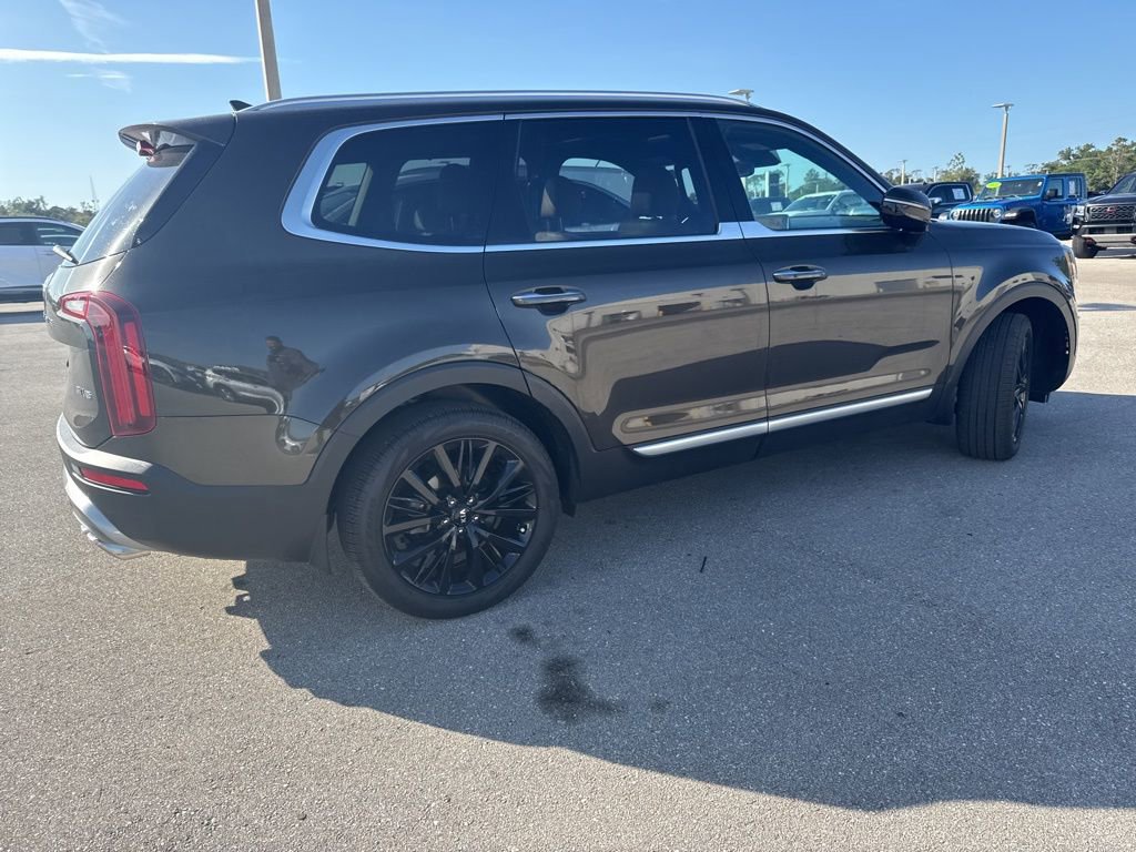 Used 2021 Kia Telluride SX w/ Towing Package FWD image 4