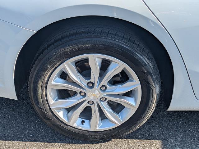 Certified 2025 Chevrolet Malibu LT FWD image 11