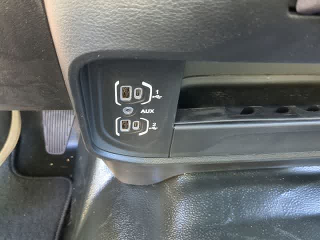 New 2026 RAM 3500 Tradesman AWD/4WD image 32