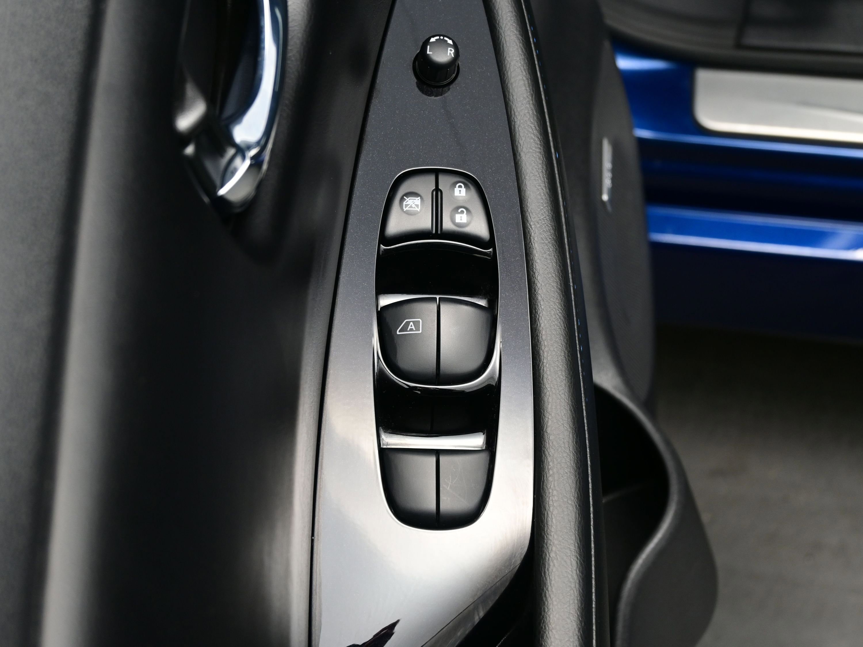 Used 2022 Nissan Leaf SL Plus image 11