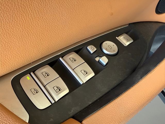 Used 2024 BMW X3 xDrive30i w/ Convenience Package image 11