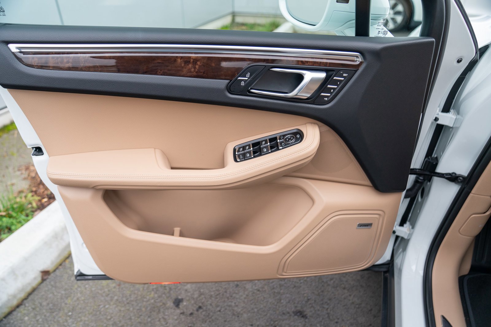 New 2026 Porsche Macan S image 10