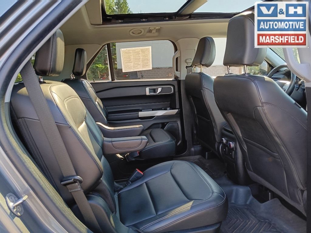 Used 2022 Ford Explorer XLT w/ Equipment Group 202A AWD/4WD image 22