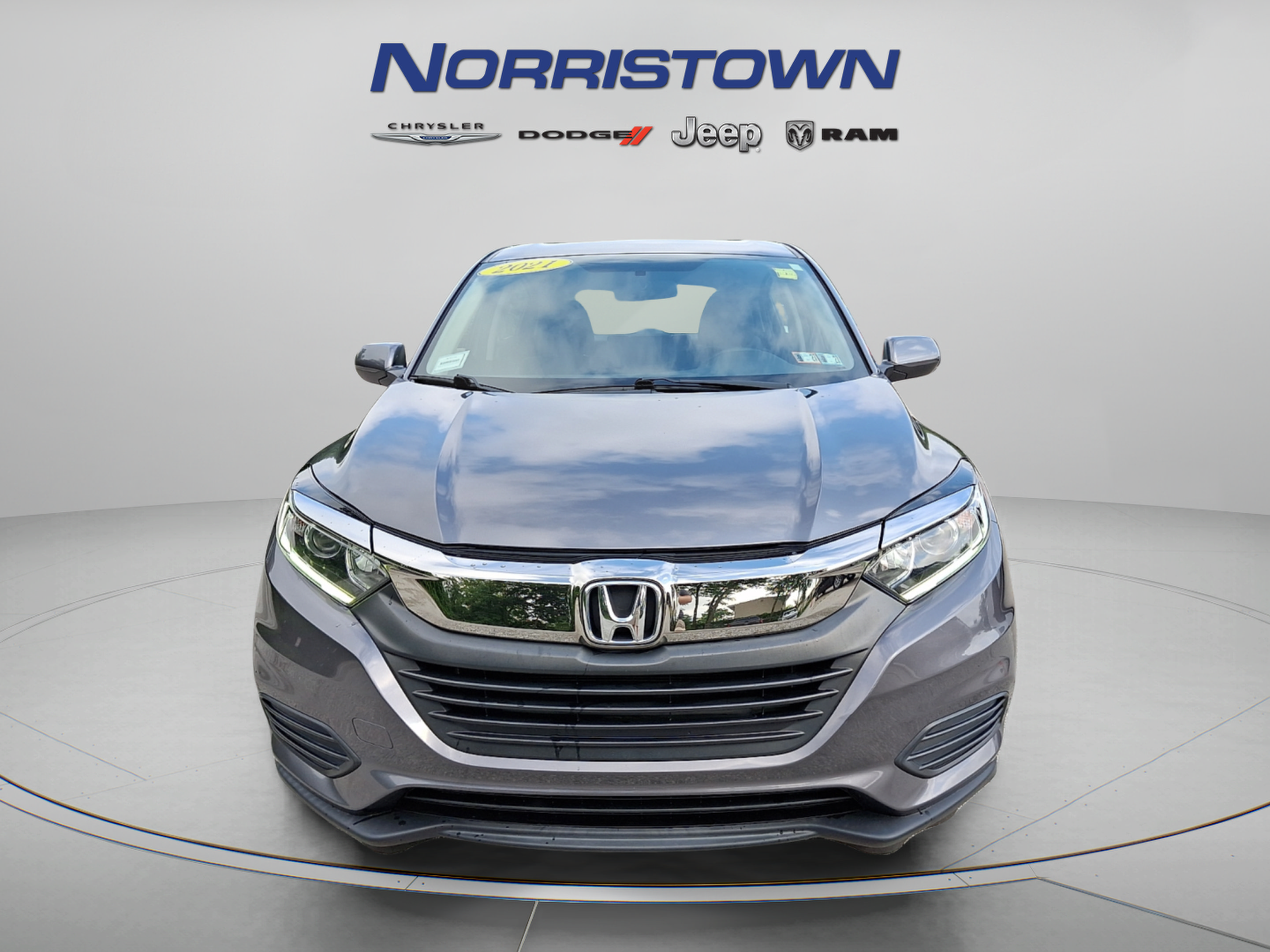 Used 2021 Honda HR-V LX image 2