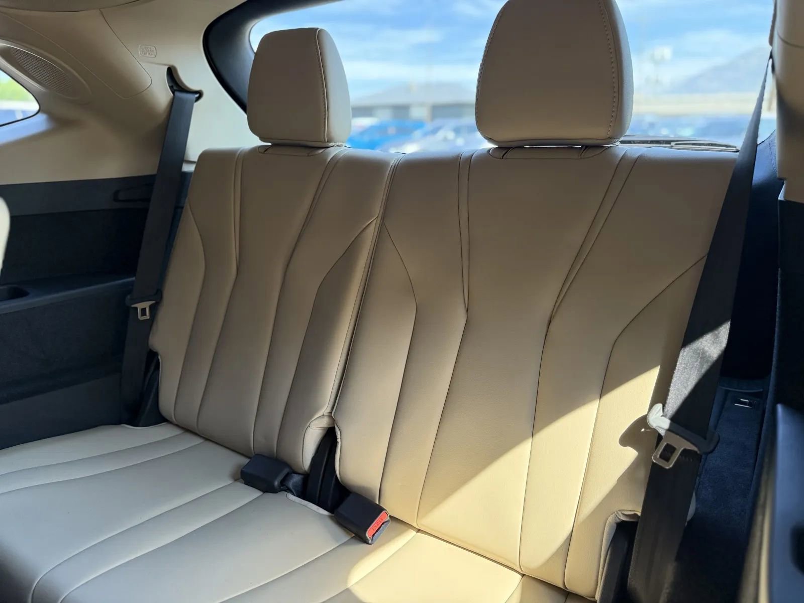 Used 2025 Acura MDX SH-AWD w/ Technology Package image 16