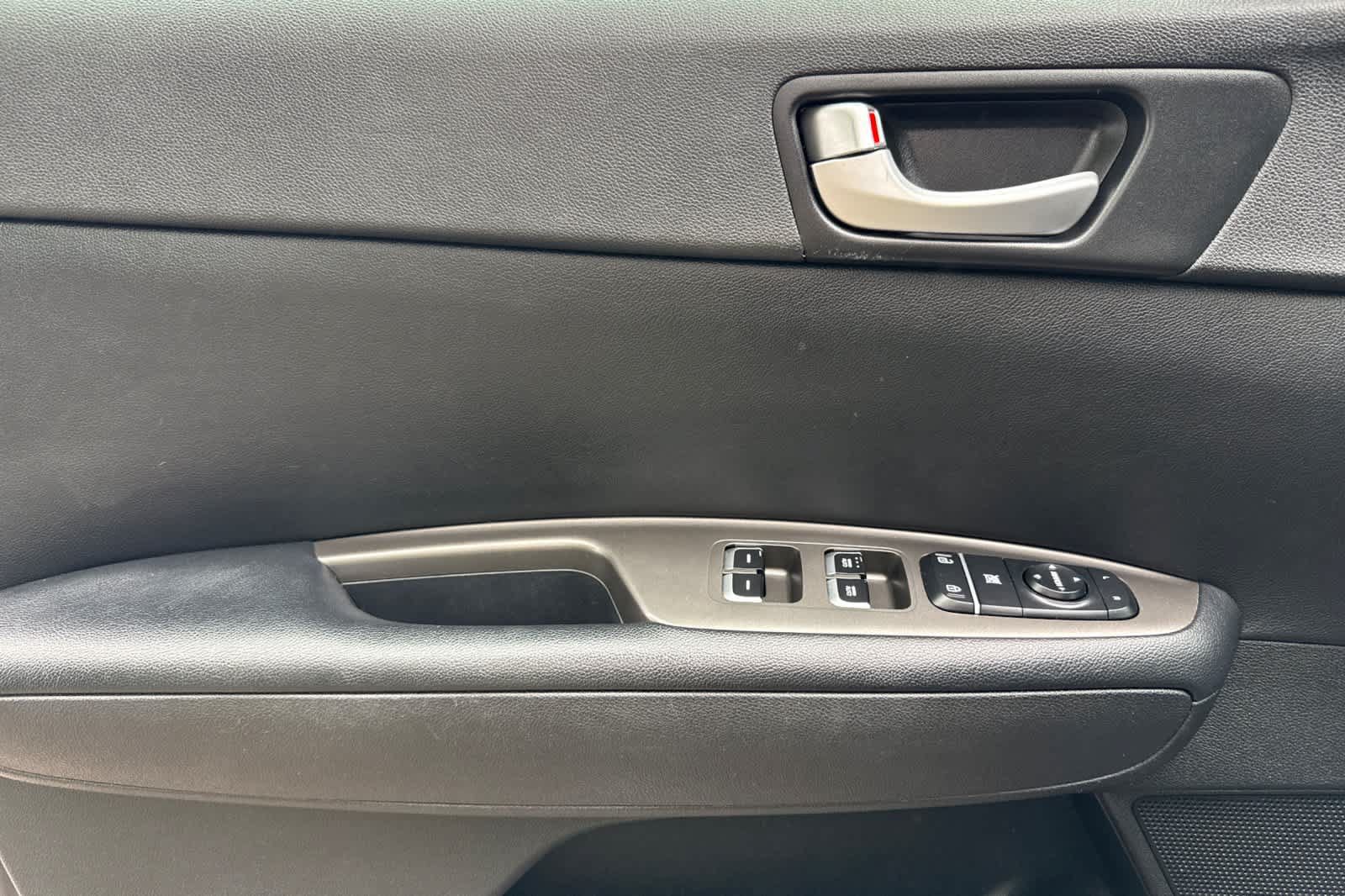 Used 2019 Kia Optima S w/ S Panoramic Sunroof Package FWD image 12