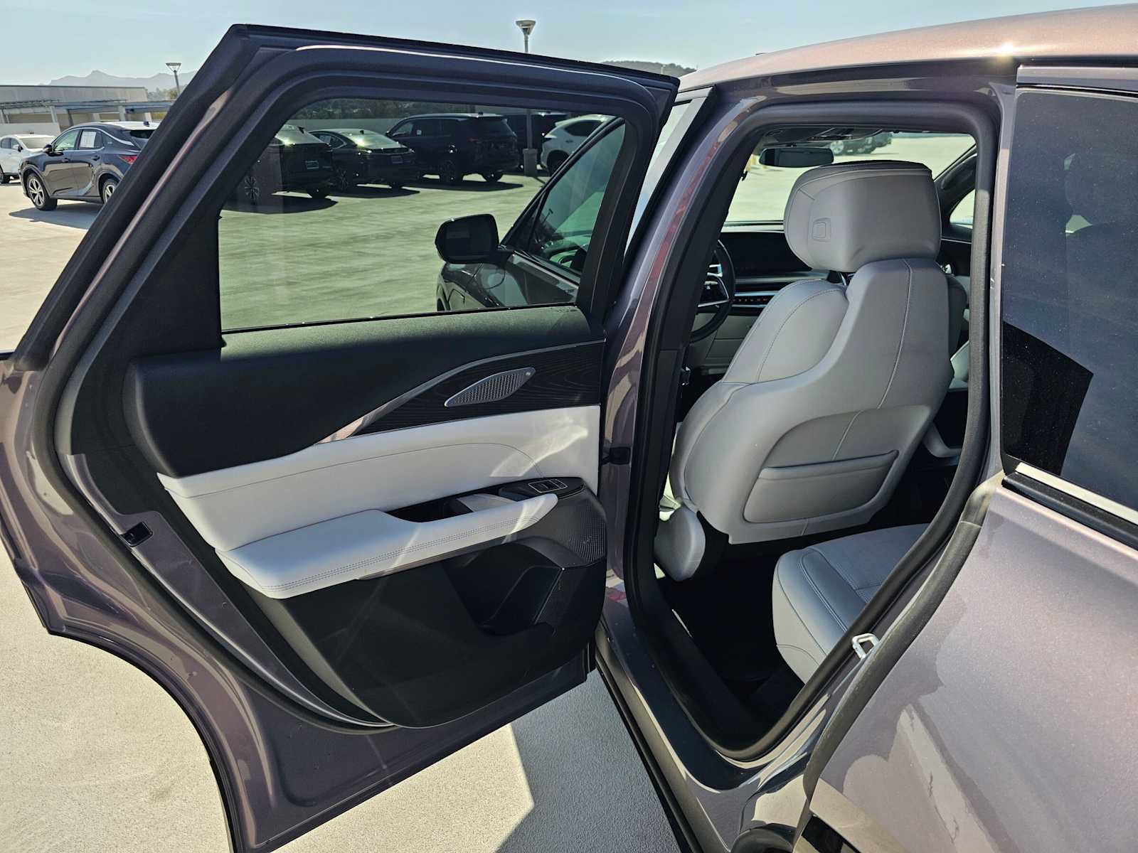 Used 2024 Cadillac Lyriq Sport RWD image 15