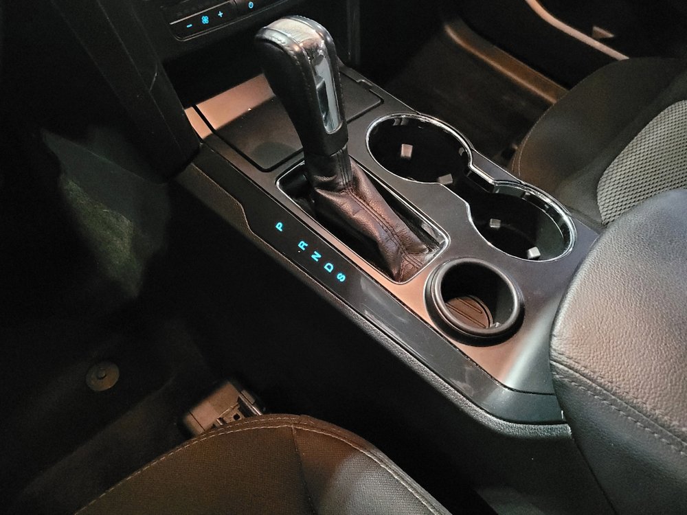 Used 2017 Ford Explorer XLT image 26