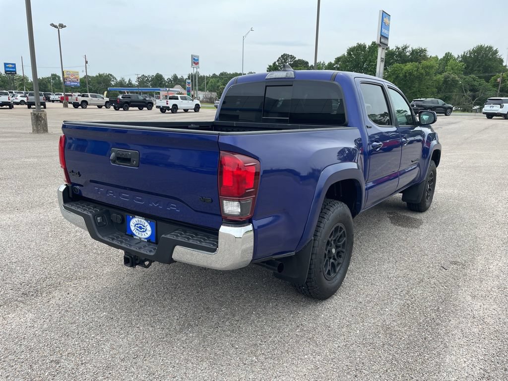 Used 2022 Toyota Tacoma SR5 AWD/4WD image 5