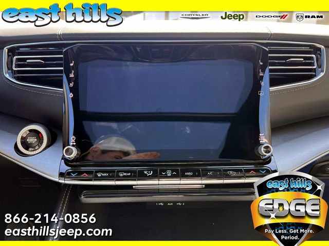 New 2026 Jeep Grand Wagoneer Limited AWD/4WD image 8