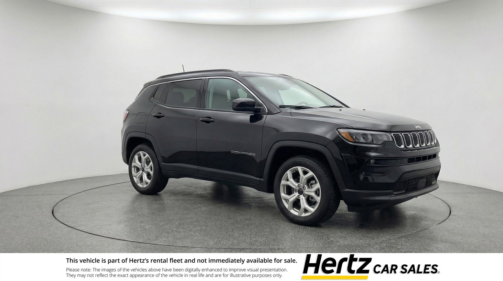 Used 2025 Jeep Compass Latitude image 1