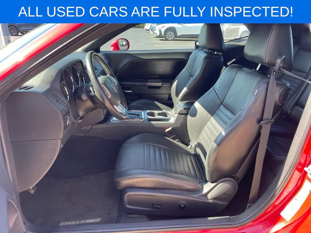 Used 2012 Dodge Challenger R/T RWD image 8