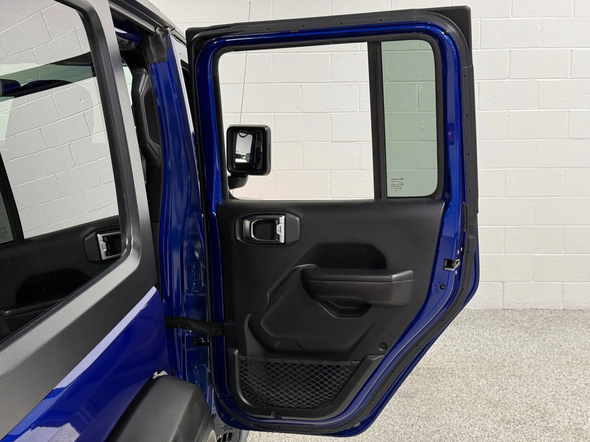 Used 2018 Jeep Wrangler Unlimited Sport S image 49