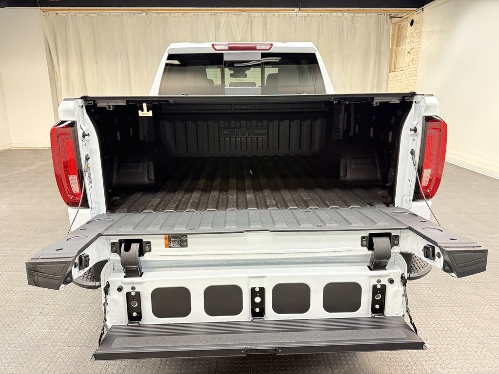 New 2026 GMC Sierra 1500 SLT w/ SLT Premium Package image 5