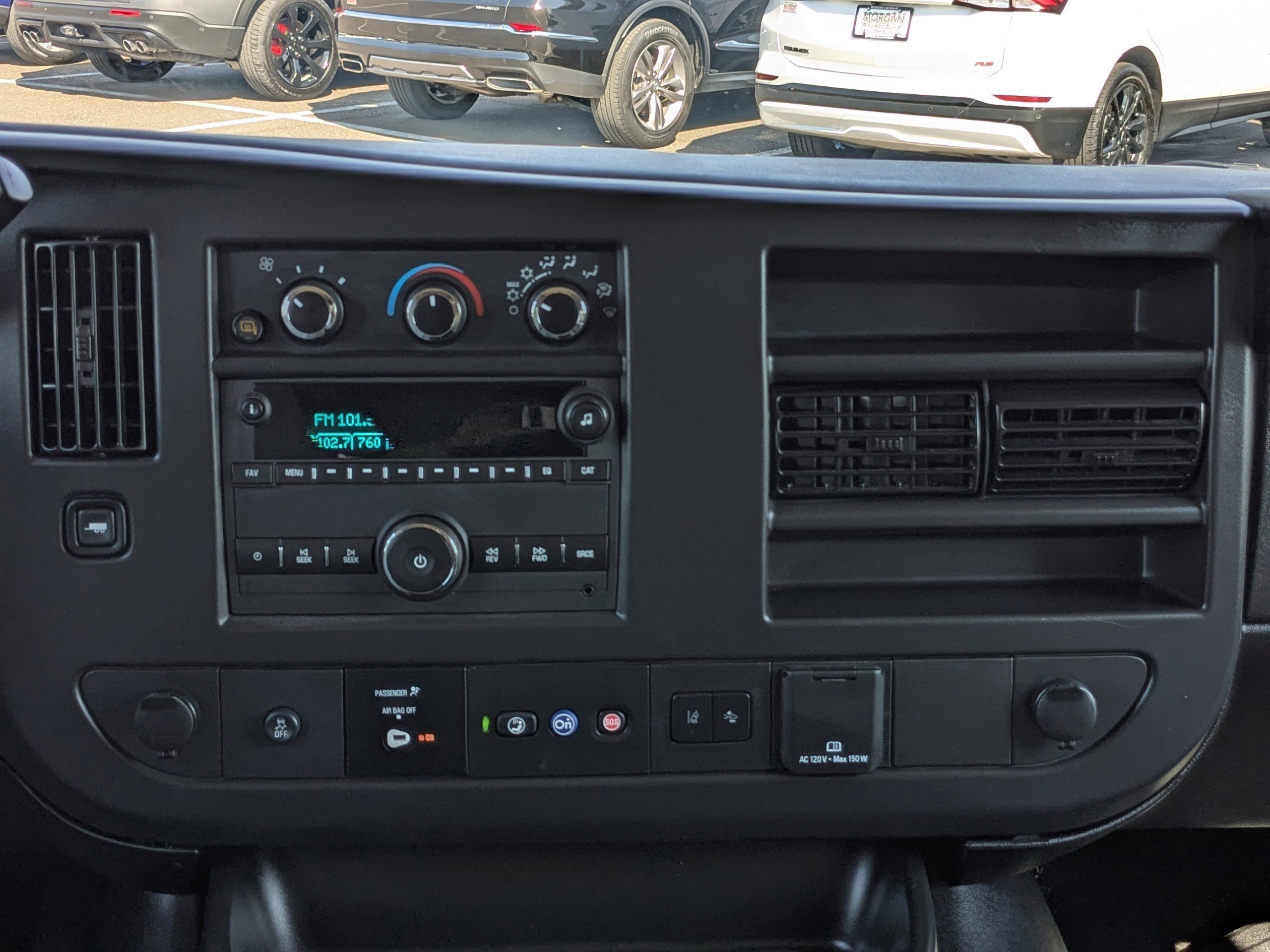 Used 2025 GMC Savana 3500 LT w/ LT Preferred Equipment Group image 18