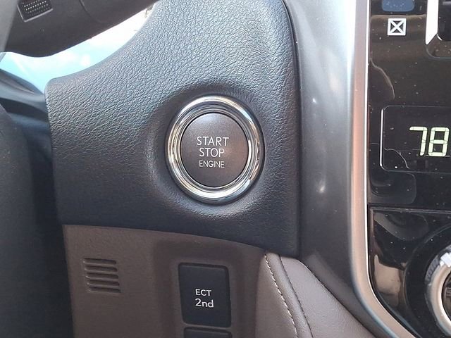 Used 2023 Lexus GX 460 Premium w/ Accessory Package image 23