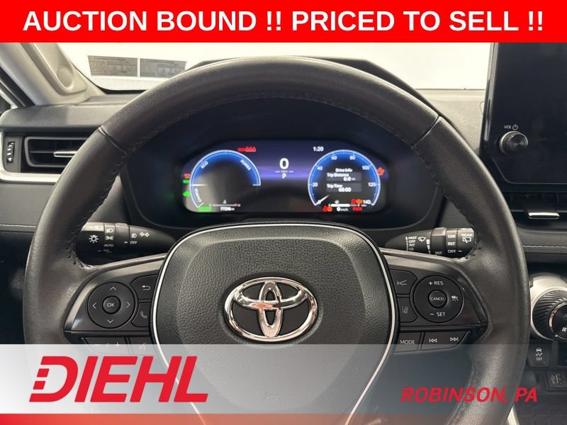 Used 2025 Toyota RAV4 Limited AWD/4WD image 27