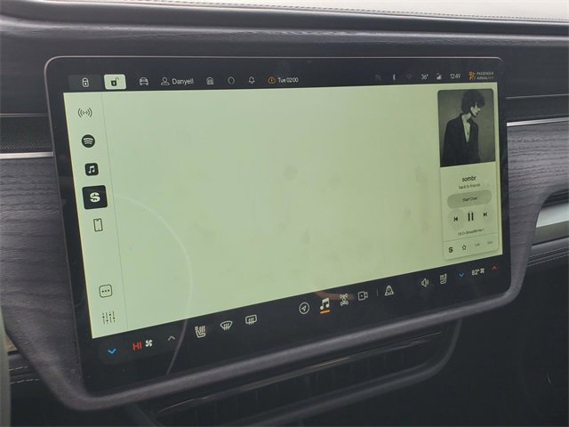 Used 2024 Rivian R1S Adventure image 18