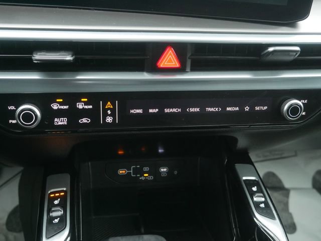 Used 2025 Kia Sorento SX FWD image 46