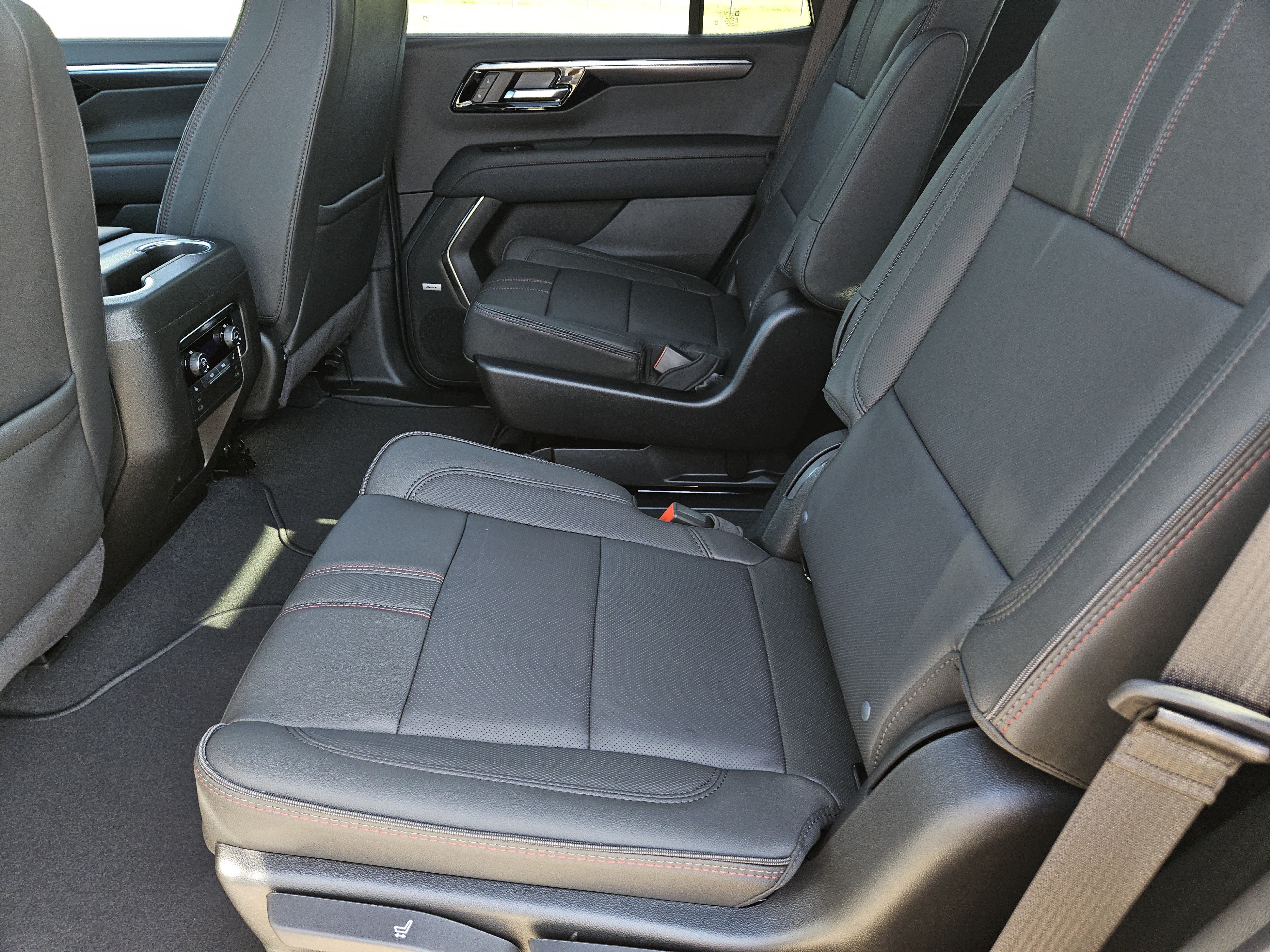 New 2026 Chevrolet Tahoe RST w/ Comfort Package AWD/4WD image 22