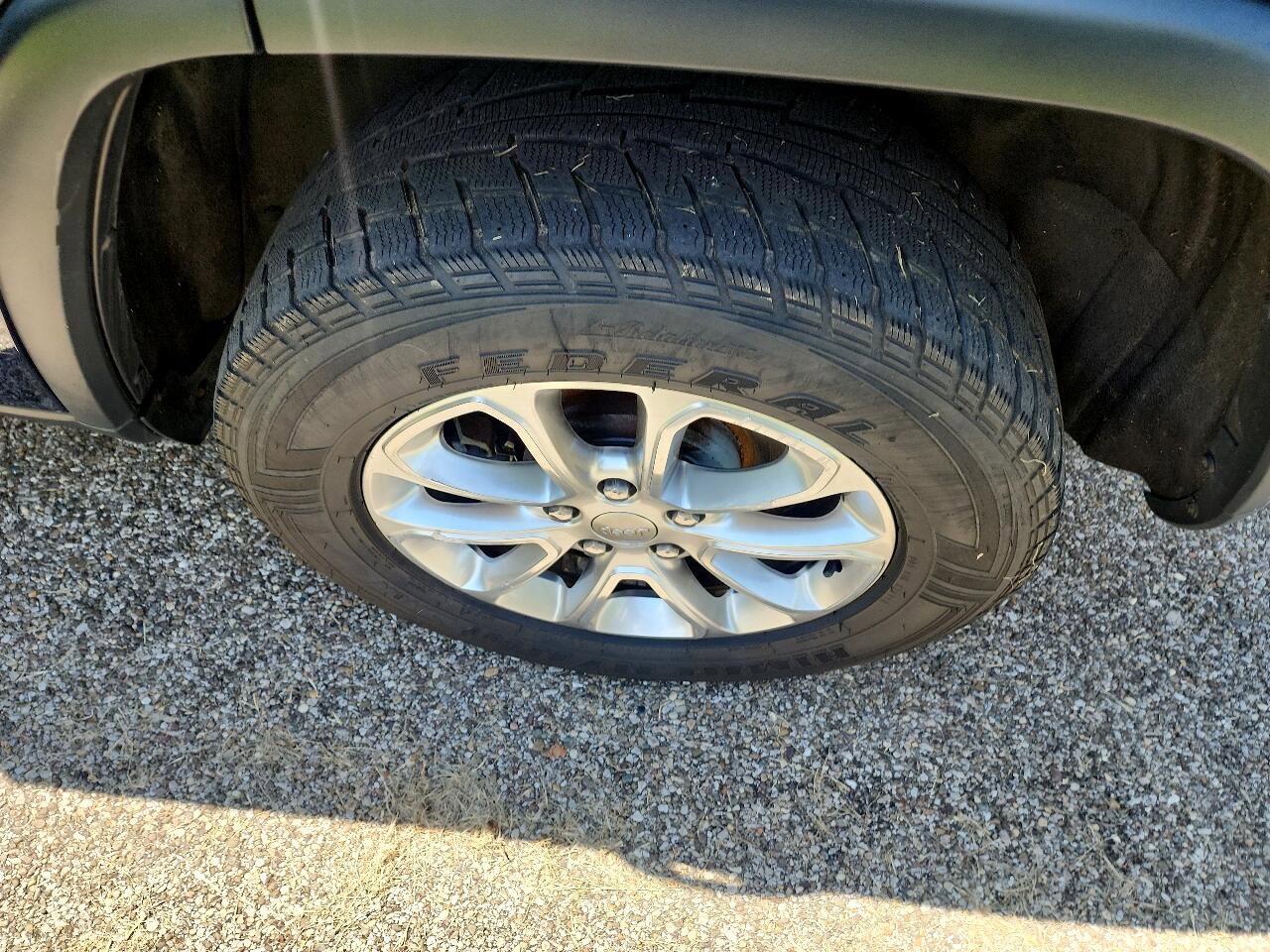 Used 2014 Jeep Grand Cherokee Limited image 19