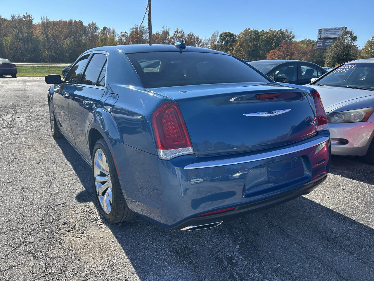 Used 2020 Chrysler 300 Touring w/ Chrome Appearance Package image 14