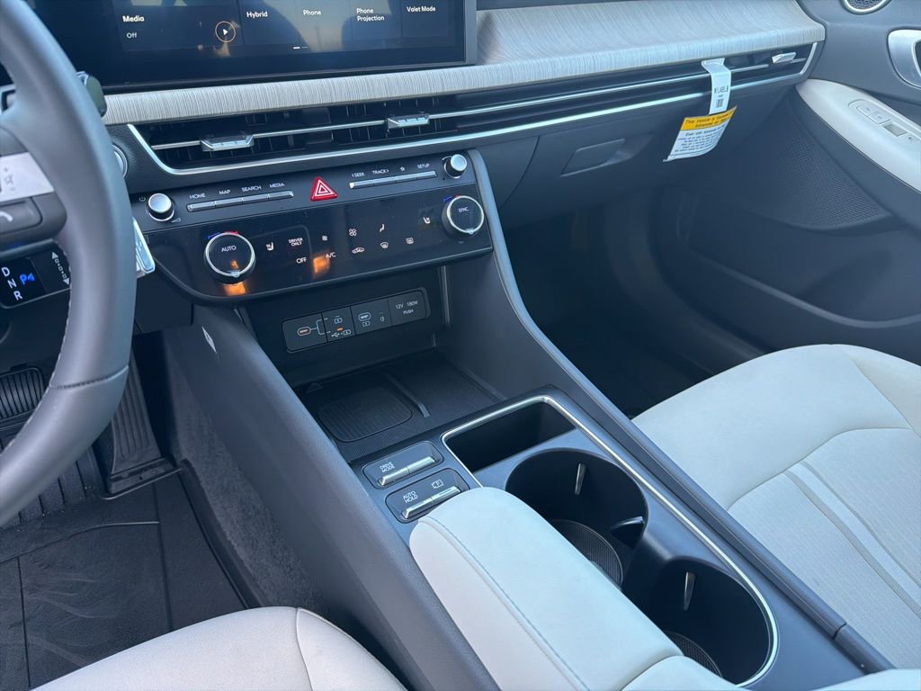 Used 2025 Hyundai Sonata SEL image 16