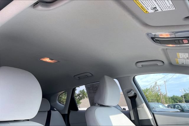 Used 2025 Hyundai Kona SEL AWD/4WD image 26