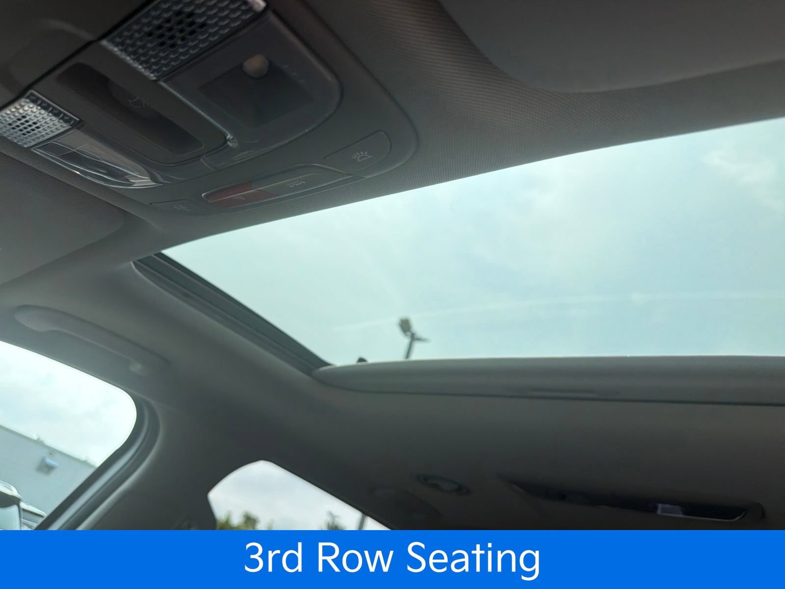 Certified 2024 Kia Telluride S w/ S Sunroof Package AWD/4WD image 20