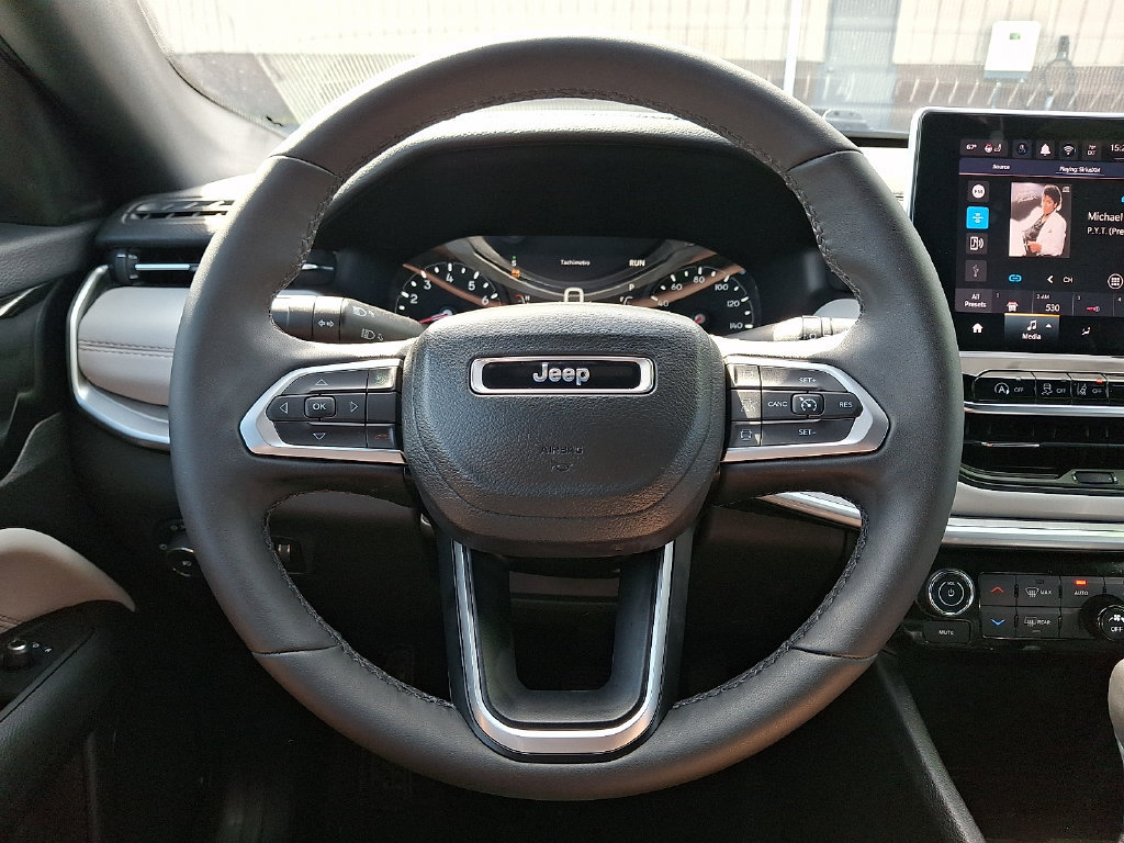 Used 2025 Jeep Compass Limited AWD/4WD image 20