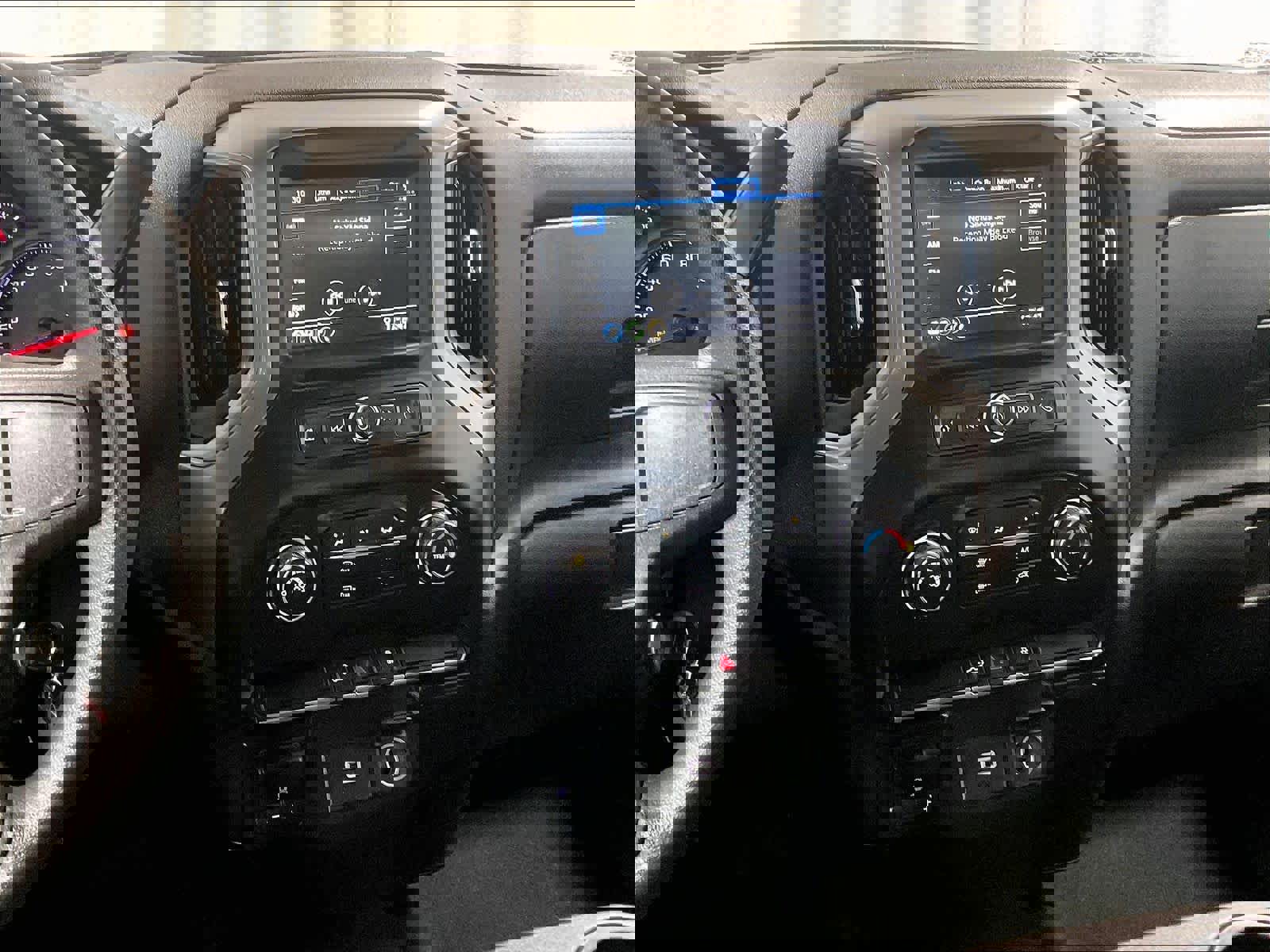 Used 2019 Chevrolet Silverado 1500 Custom w/ Custom Value Package image 18