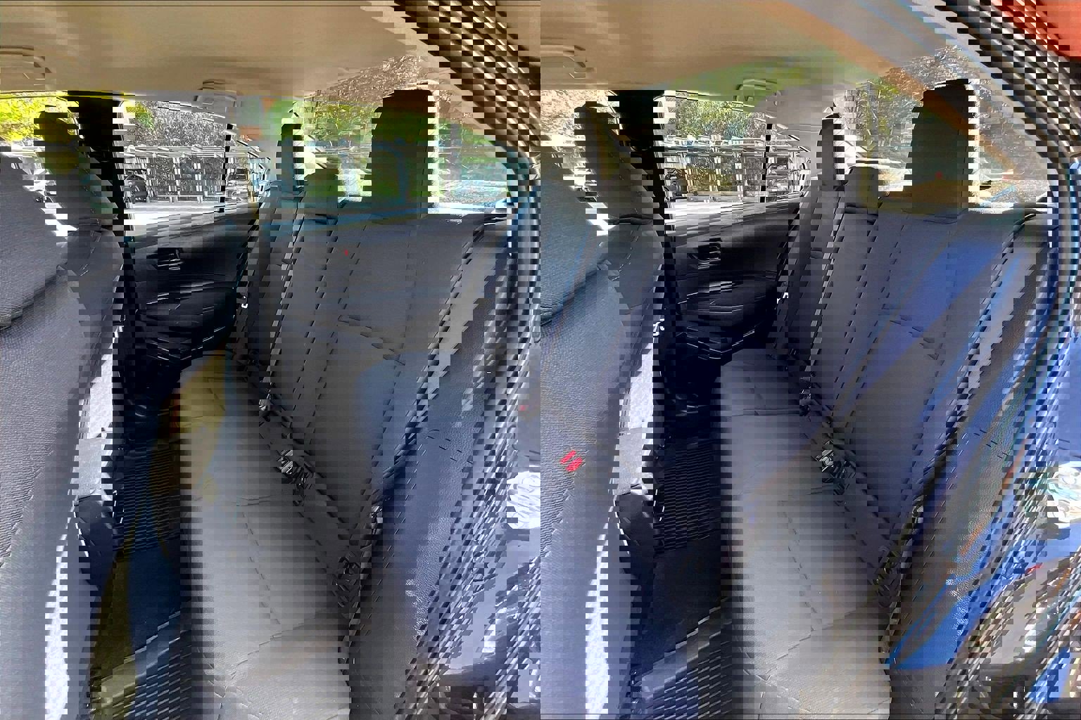 Used 2022 Toyota Corolla LE image 24